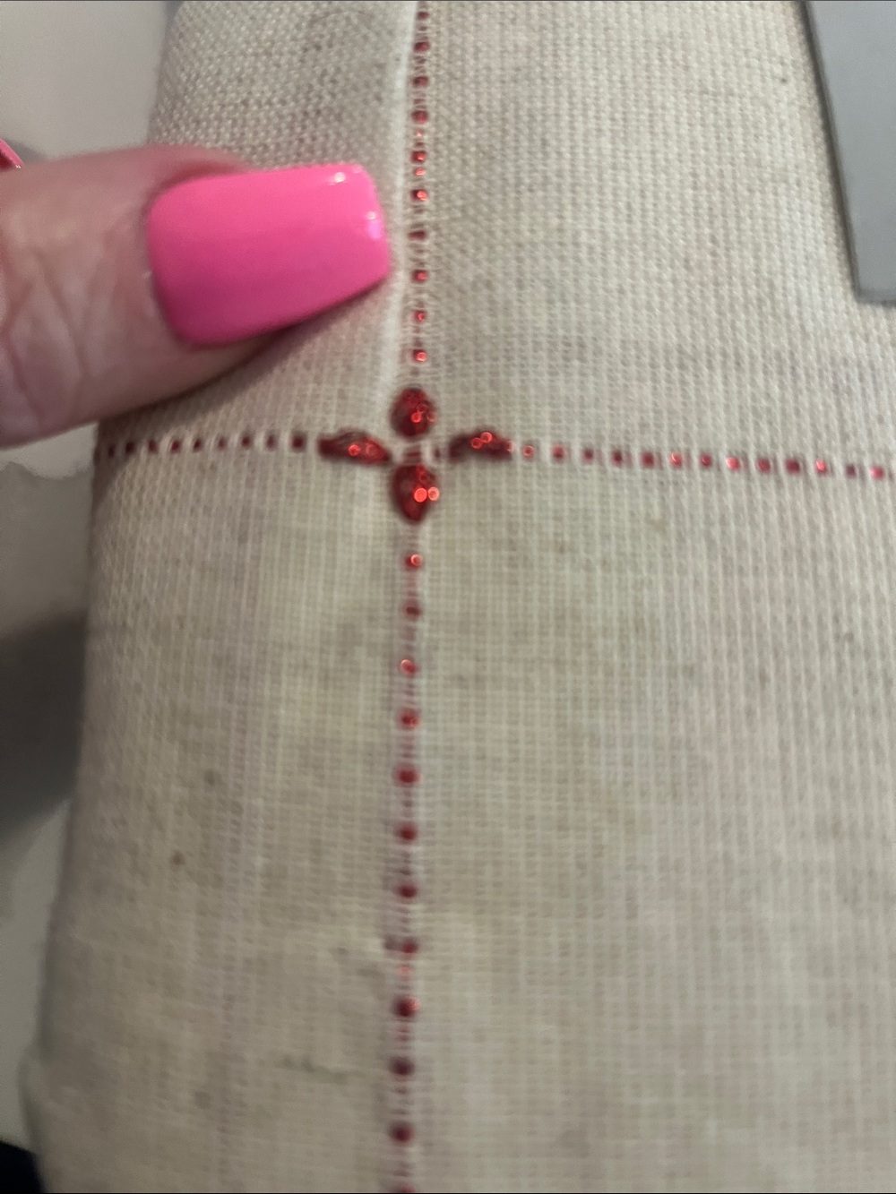 Rachel Ashwell Beige cotton Linen-Blend Tablecloth with Red metallic  Grid - Picture 4 of 4